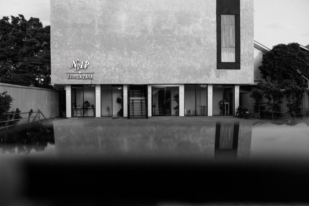 Hotel Nap77 Salaya Exteriér fotografie